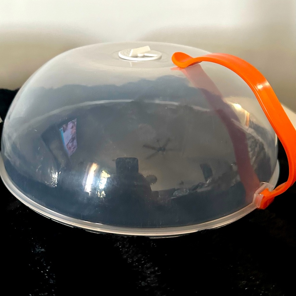 Microwave Food Cover -Buy 1 , Get 1/2 Off!